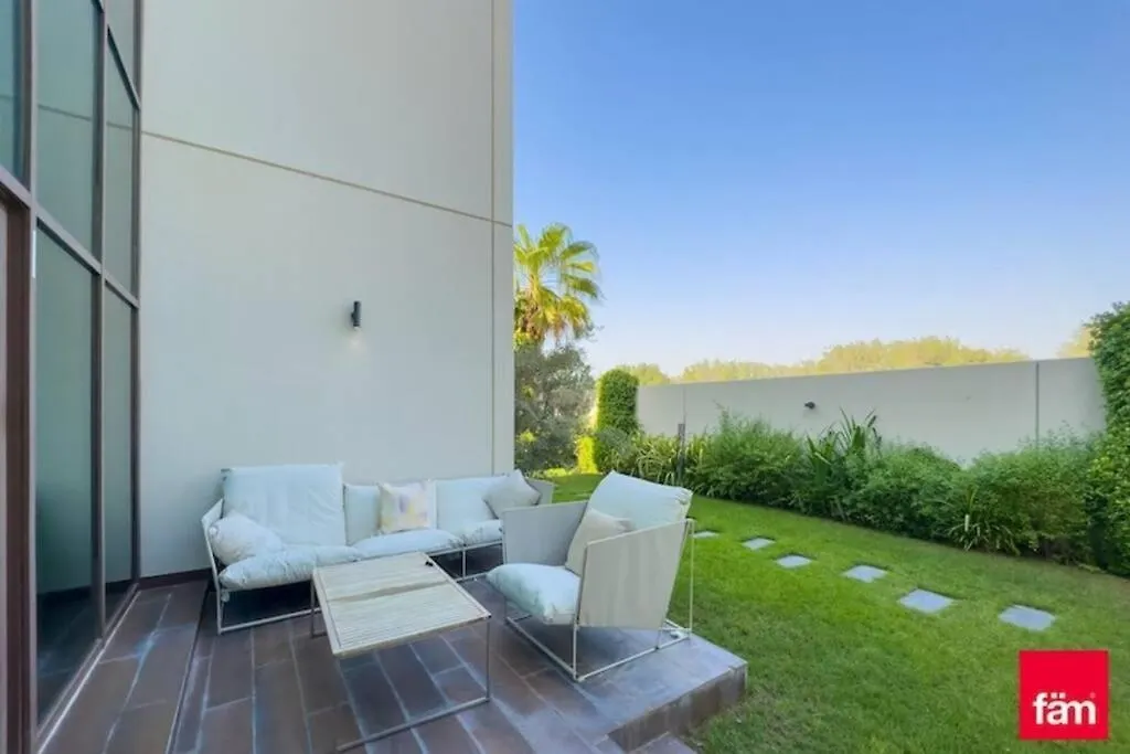 Luxurious Meydan Dubai Villa With Unparalleled Views United Arab Emirates