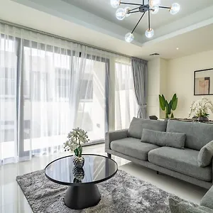 Primestay - Damac Hills 2 Aster Dubai